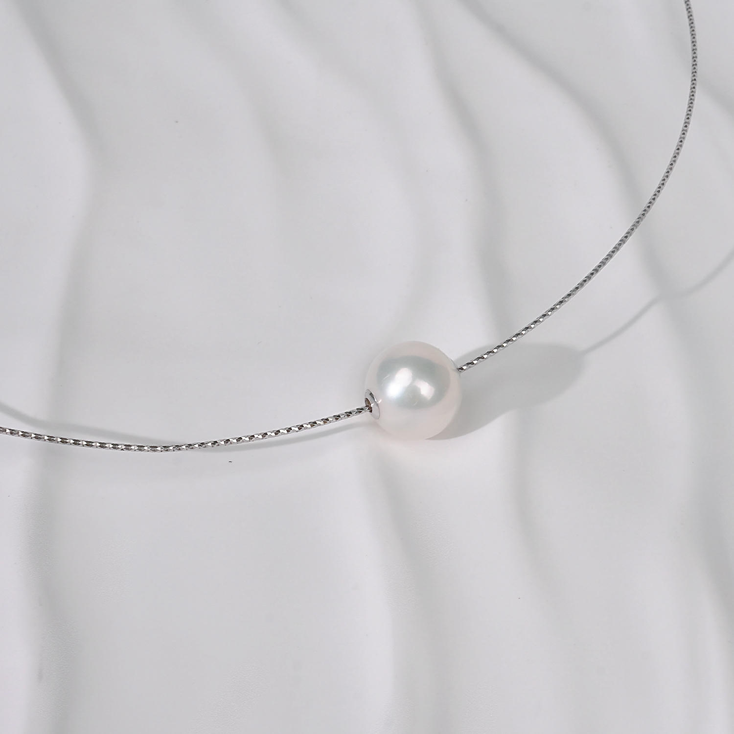 Akoya Pearl Necklace in 18K White Gold Minimal Elegance