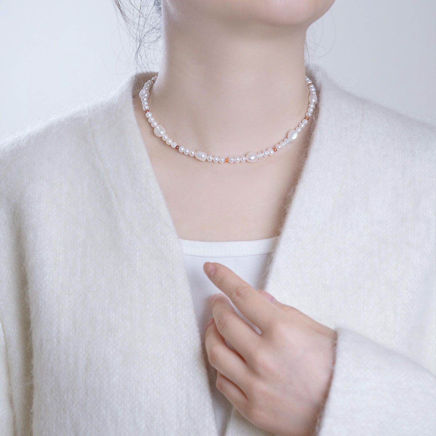 French Elegant Freshwater Pearl Crystal Necklace