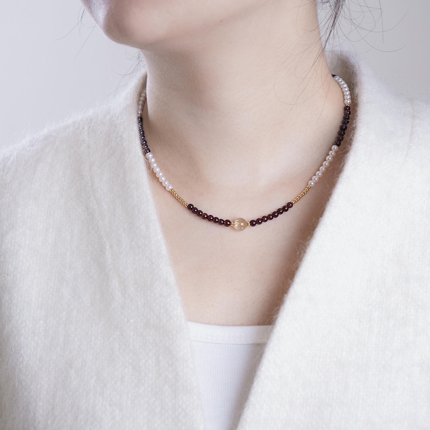 Natural Pearl Garnet Necklace in Elegant French Style