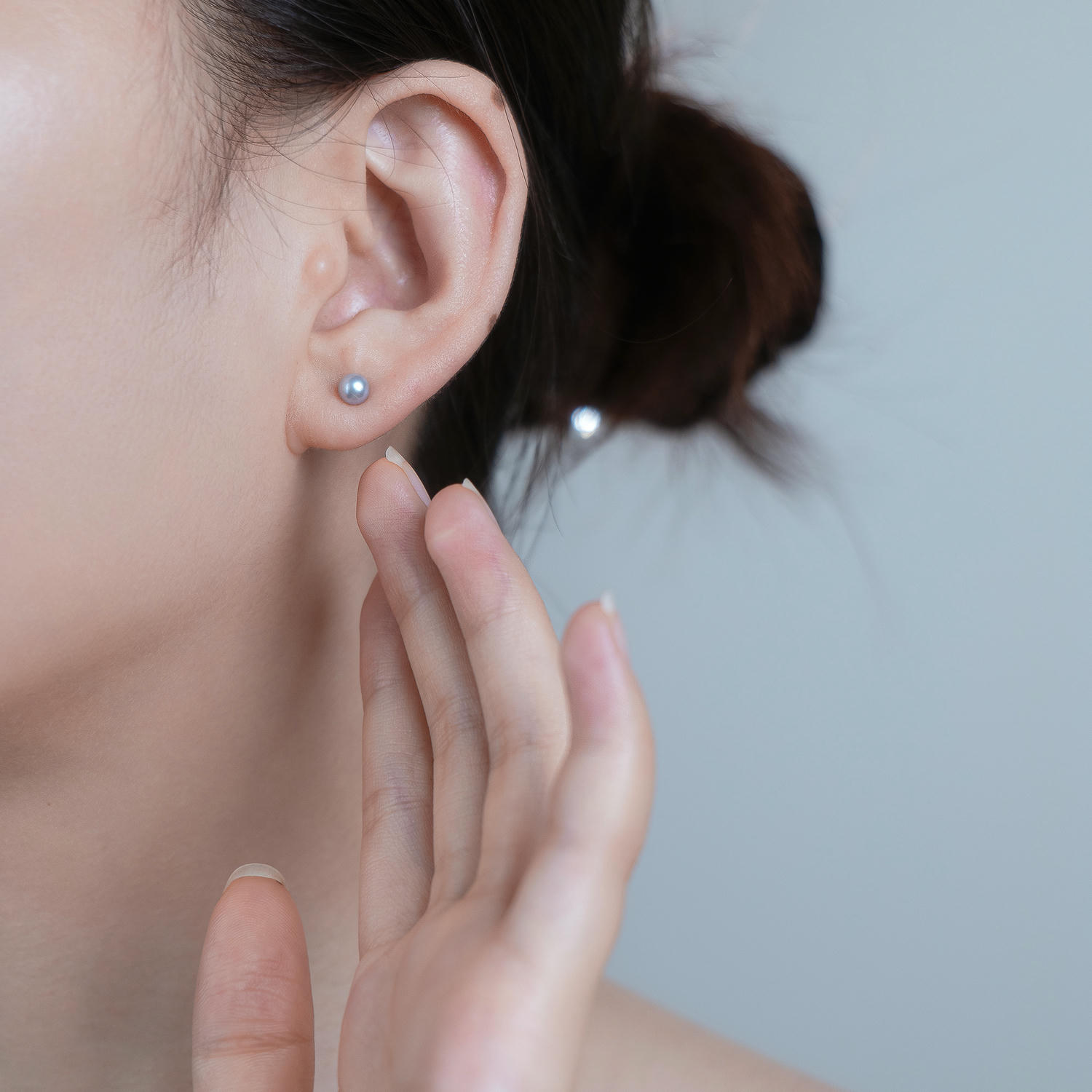 Minimal Grey Blue Seawater Pearl Stud Earrings