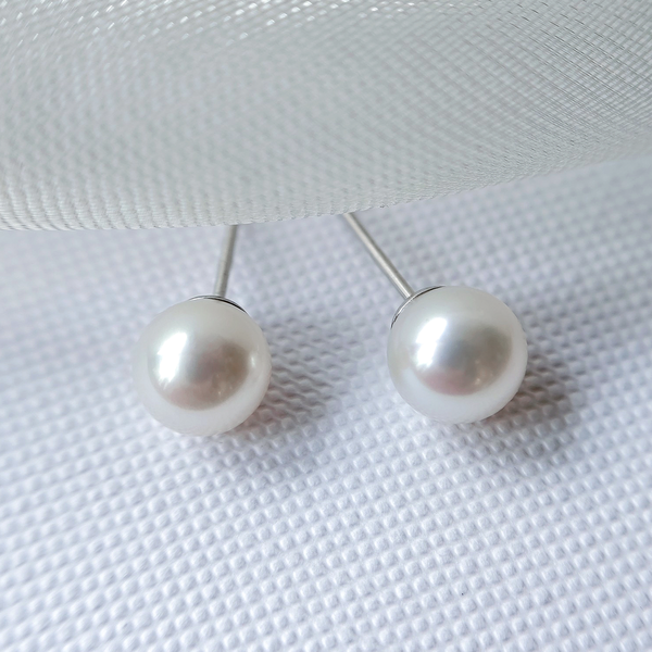 Minimalist Elegant Natural Pearl Stud Earrings