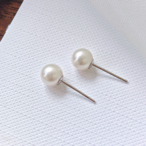 Minimalist Elegant Natural Pearl Designer Stud Earrings