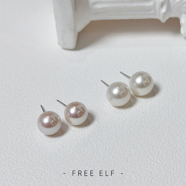 Minimalist Pearl Stud Earrings in S925 Silver