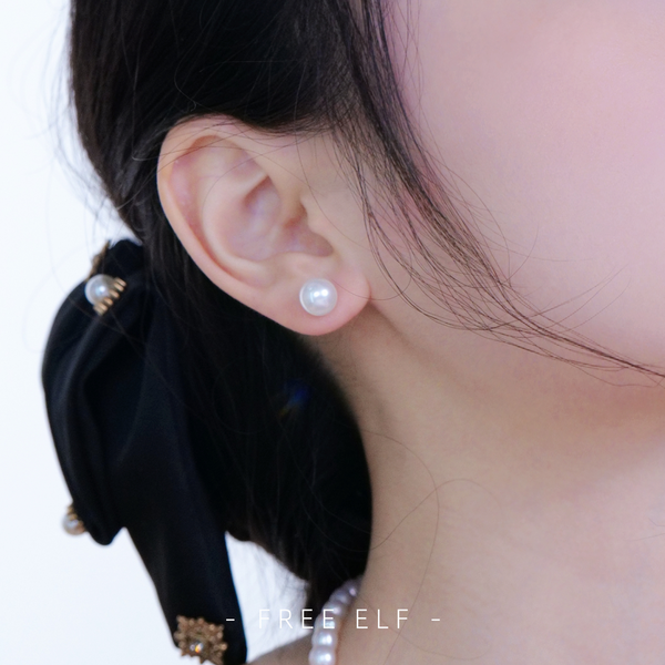 Elegant Minimalist High-Luster Pearl Stud Earrings